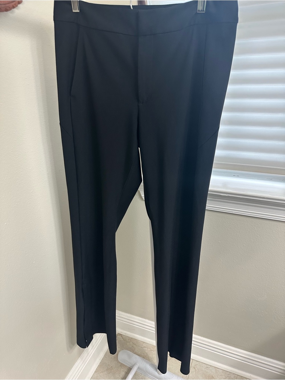 Athleta Black Straight-Leg Performance Pants with Welt Pockets, size 12, tall